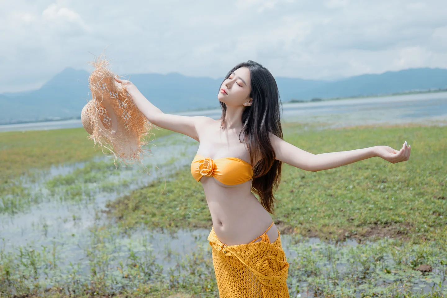 年年 - 夏麓 [81P-403MB] tg@simisebaisi 【丝足阁】022.webp